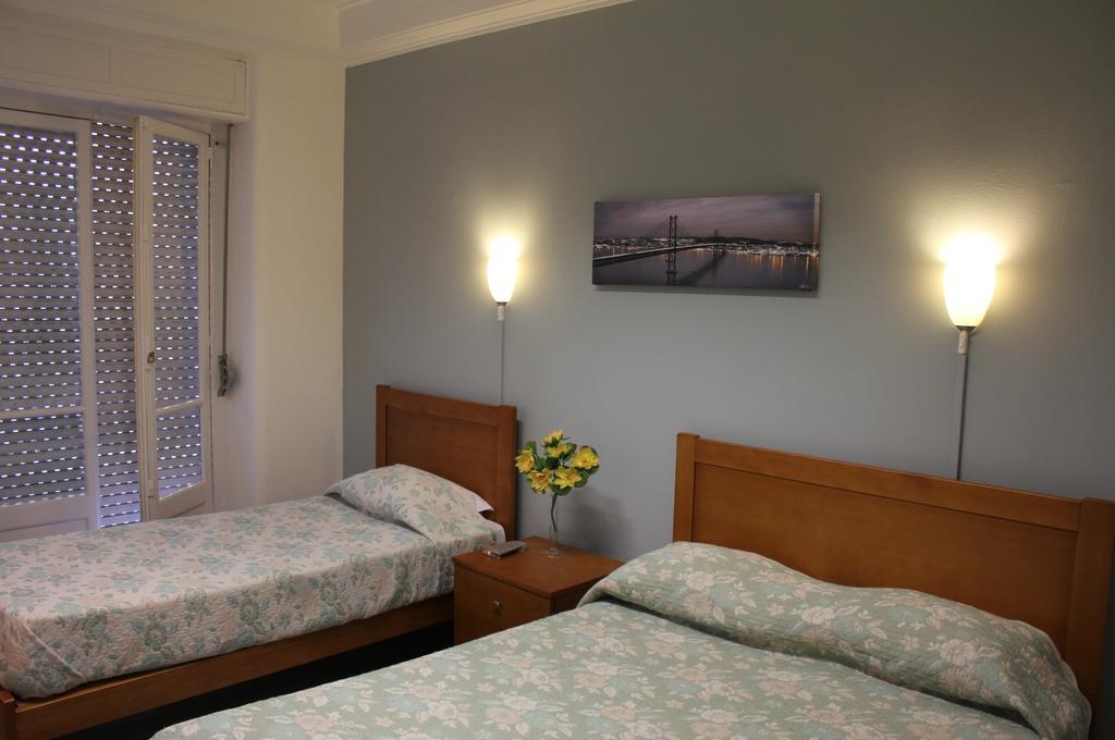 Camera Tripla con 1 Letto Matrimoniale e 1 Singolo